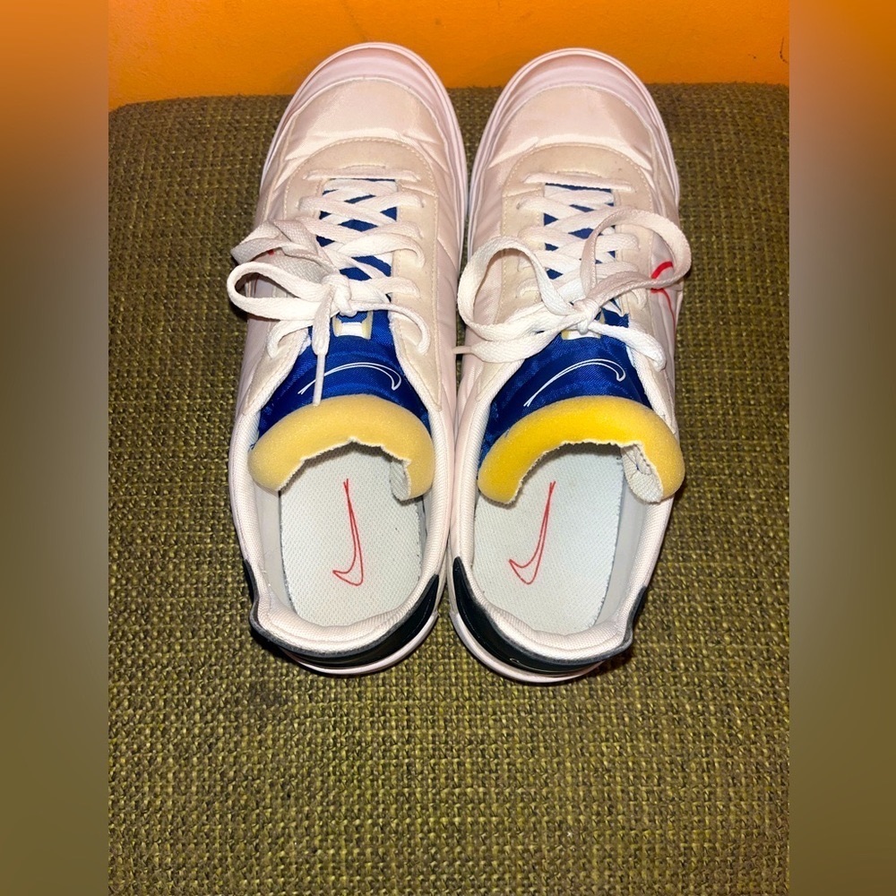 Nike